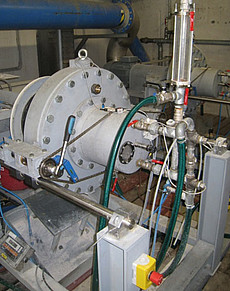 Test rig for turbine seal: detailed picture